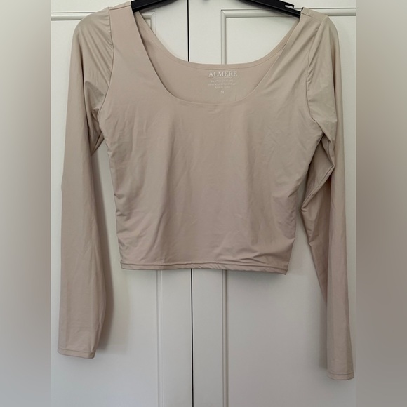 Almere smooth fabric contour top Sz M - Picture 3 of 5